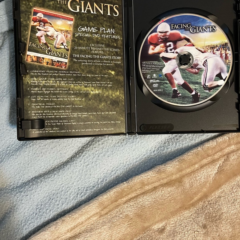 Facing the Giants DVD - Picture 3 of 3